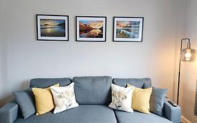 Largs Seaside Loft 2 R